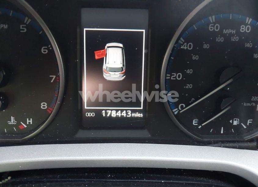 Photo 14 of 2018 Toyota Rav4 LE (VIN 2T3ZFREV5JW420736)