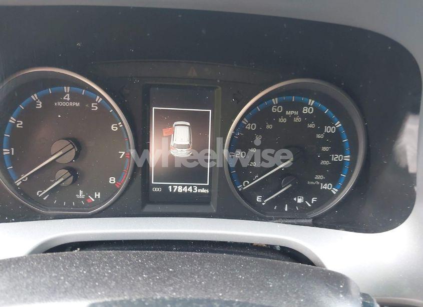 Photo 7 of 2018 Toyota Rav4 LE (VIN 2T3ZFREV5JW420736)