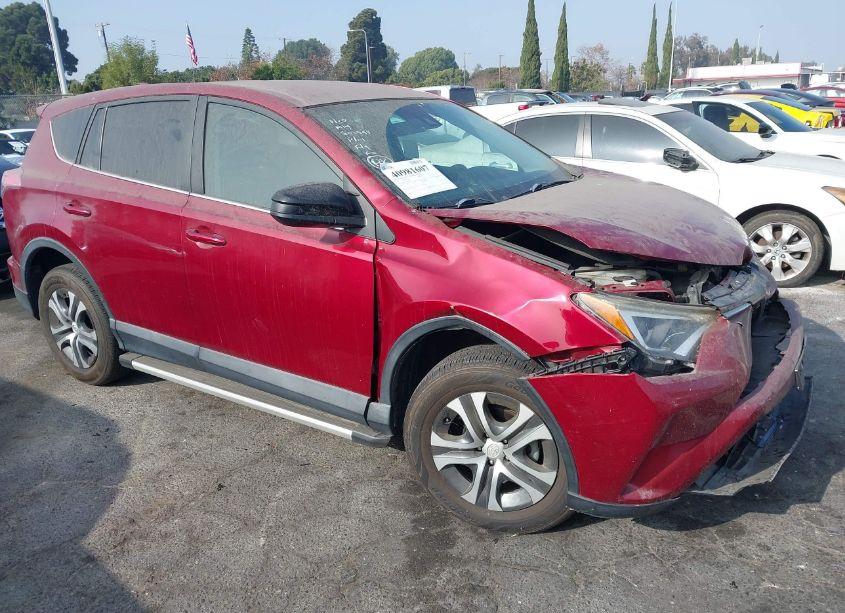 2018 Toyota Rav4 LE (VIN 2T3ZFREV5JW501994) main photo