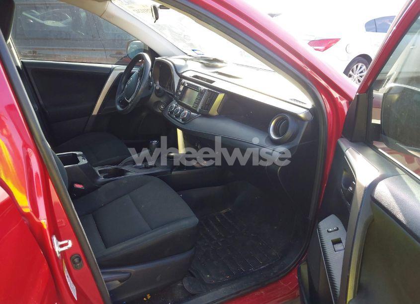 Photo 5 of 2015 Toyota Rav4 LE (VIN 2T3ZFREV6FW149077)