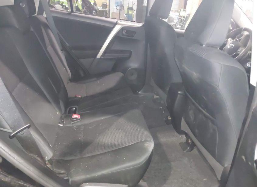Photo 8 of 2015 Toyota Rav4 LE (VIN 2T3ZFREV6FW202151)