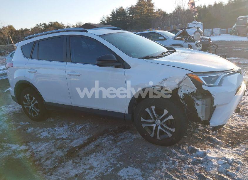 Photo 13 of 2016 Toyota Rav4 LE (VIN 2T3ZFREV6GW259676)