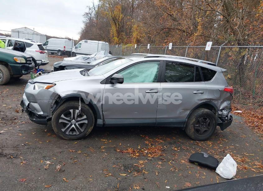 Photo 14 of 2017 Toyota Rav4 LE (VIN 2T3ZFREV6HW318405)