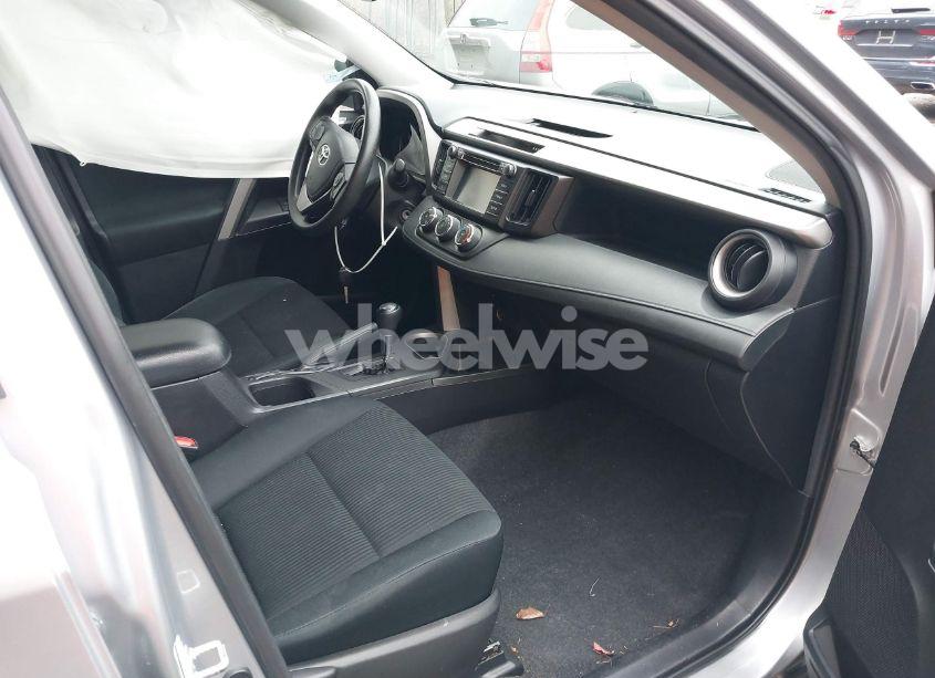 Photo 5 of 2017 Toyota Rav4 LE (VIN 2T3ZFREV6HW318405)