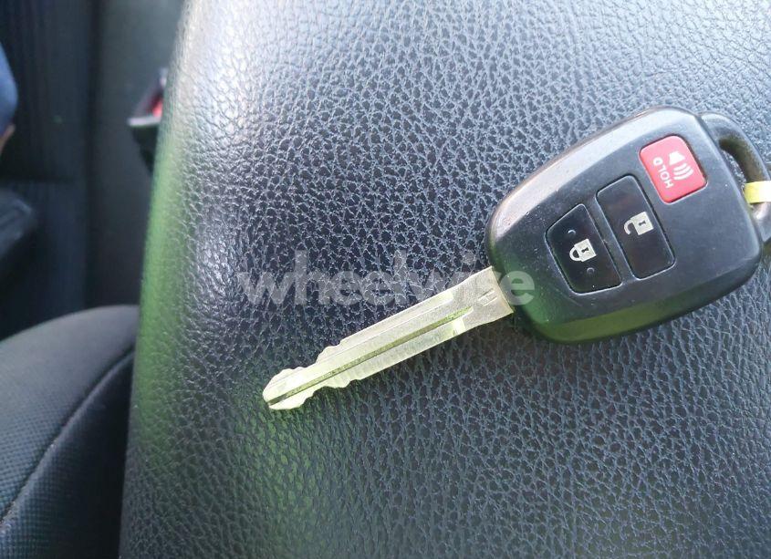 Photo 11 of 2017 Toyota Rav4 LE (VIN 2T3ZFREV6HW337990)