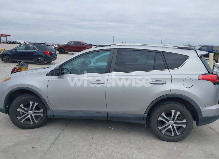 Photo 14 of 2018 Toyota Rav4 LE (VIN 2T3ZFREV6JW423421)