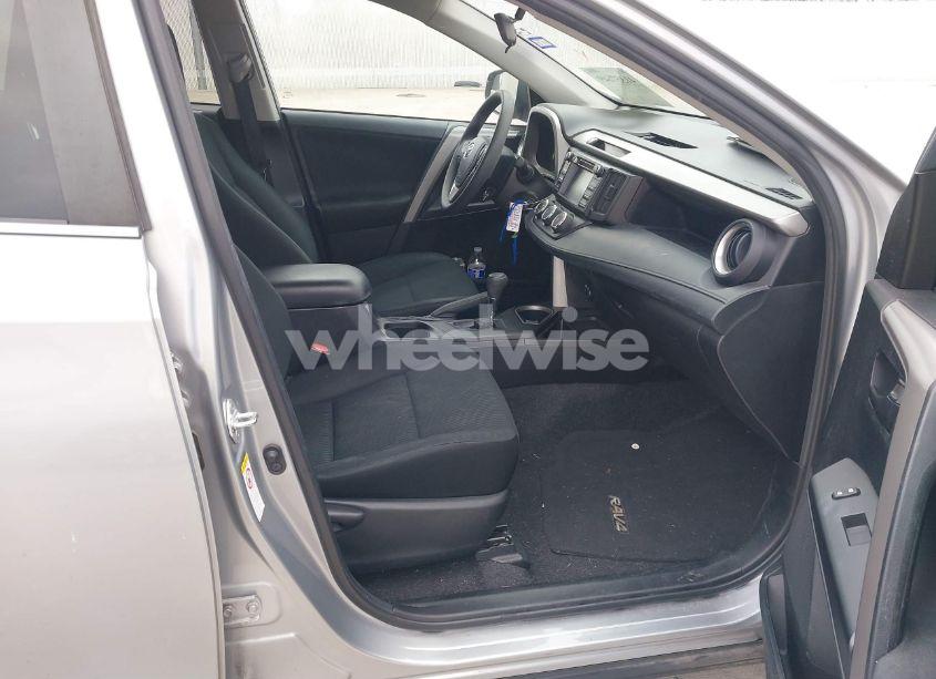 Photo 5 of 2018 Toyota Rav4 LE (VIN 2T3ZFREV6JW423421)