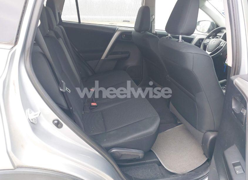 Photo 8 of 2018 Toyota Rav4 LE (VIN 2T3ZFREV6JW423421)