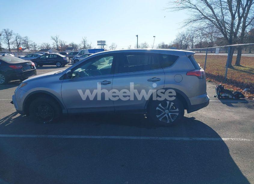 Photo 14 of 2018 Toyota Rav4 LE (VIN 2T3ZFREV6JW429087)