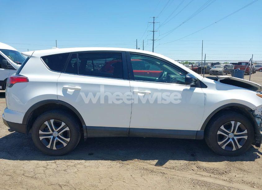 Photo 13 of 2018 Toyota Rav4 LE (VIN 2T3ZFREV6JW464132)