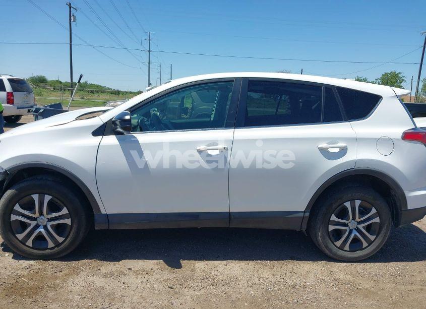 Photo 14 of 2018 Toyota Rav4 LE (VIN 2T3ZFREV6JW464132)