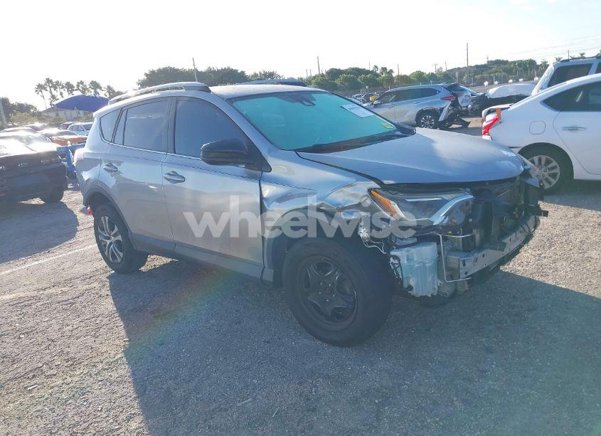 2018 Toyota Rav4 LE (VIN 2T3ZFREV6JW483599) main photo