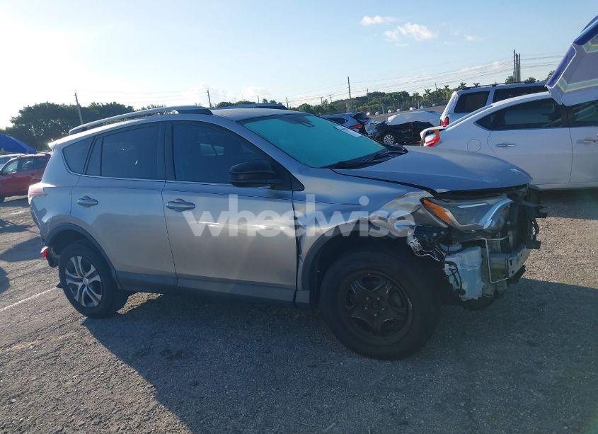 Photo 13 of 2018 Toyota Rav4 LE (VIN 2T3ZFREV6JW483599)