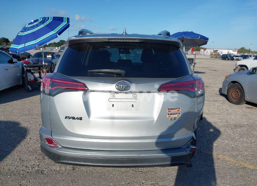 Photo 16 of 2018 Toyota Rav4 LE (VIN 2T3ZFREV6JW483599)