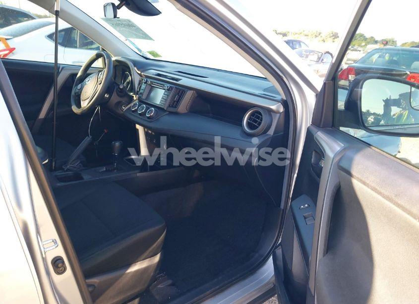 Photo 5 of 2018 Toyota Rav4 LE (VIN 2T3ZFREV6JW483599)