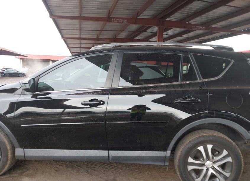 Photo 15 of 2018 Toyota Rav4 LE (VIN 2T3ZFREV6JW496143)