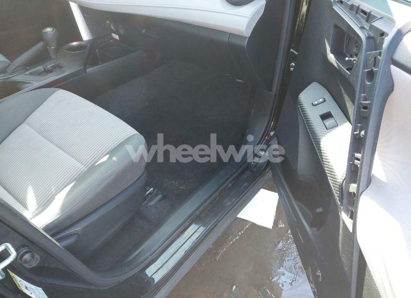 Photo 5 of 2015 Toyota Rav4 LE (VIN 2T3ZFREV7FW150366)