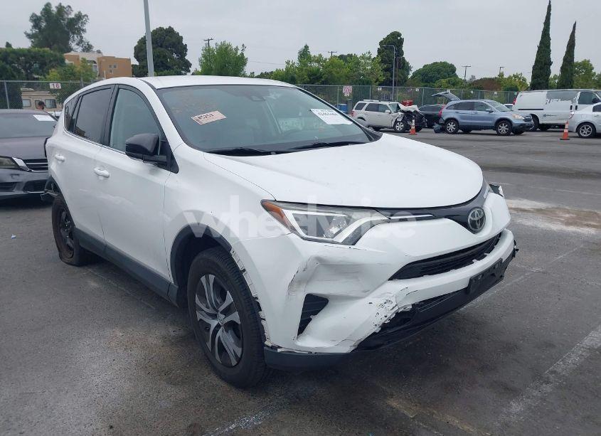 2017 Toyota Rav4 LE (VIN 2T3ZFREV7HW404547) main photo