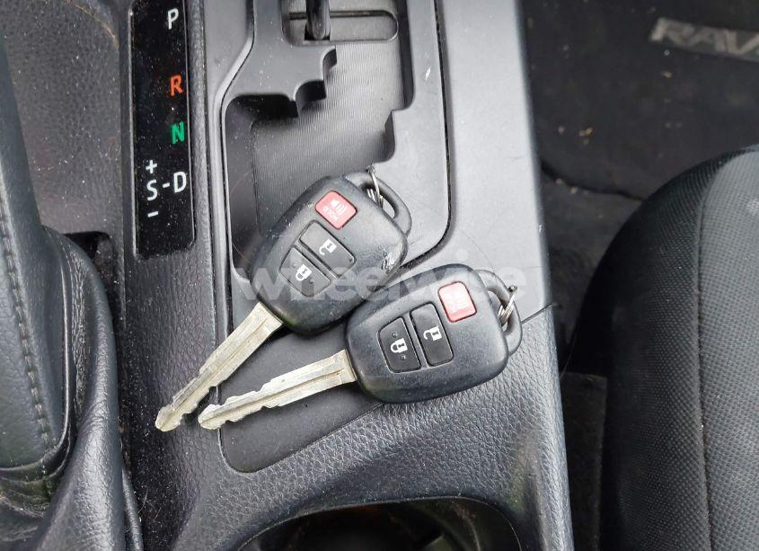 Photo 11 of 2018 Toyota Rav4 LE (VIN 2T3ZFREV7JW426988)