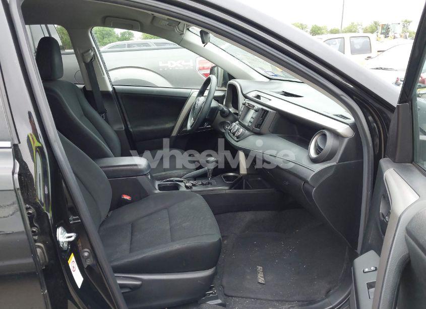 Photo 5 of 2018 Toyota Rav4 LE (VIN 2T3ZFREV7JW426988)