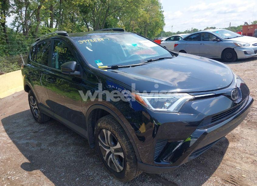 2018 Toyota Rav4 LE (VIN 2T3ZFREV7JW464348) main photo