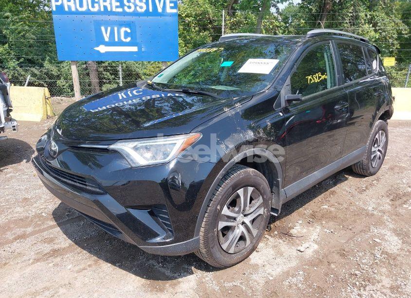 Photo 17 of 2018 Toyota Rav4 LE (VIN 2T3ZFREV7JW464348)