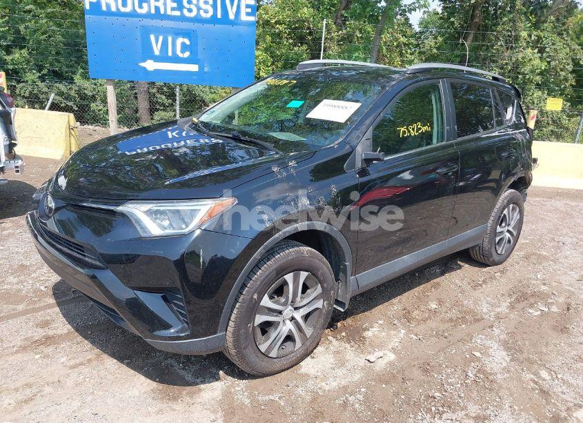 Photo 2 of 2018 Toyota Rav4 LE (VIN 2T3ZFREV7JW464348)