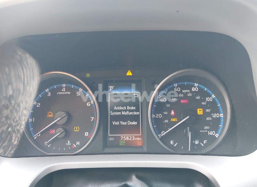 Photo 7 of 2018 Toyota Rav4 LE (VIN 2T3ZFREV7JW464348)