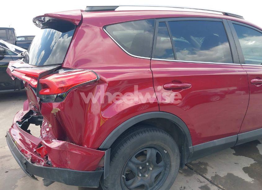 Photo 18 of 2018 Toyota Rav4 LE (VIN 2T3ZFREV7JW515220)