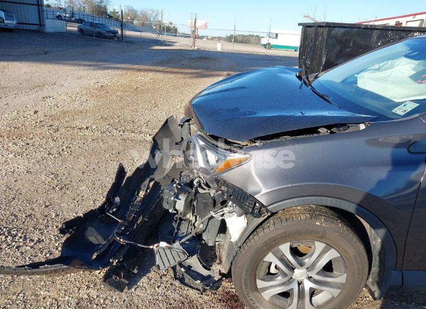 Photo 19 of 2018 Toyota Rav4 LE (VIN 2T3ZFREV7JW517761)