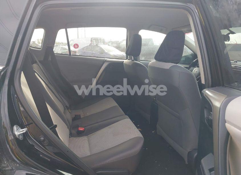 Photo 7 of 2013 Toyota Rav4 LE (VIN 2T3ZFREV8DW038236)