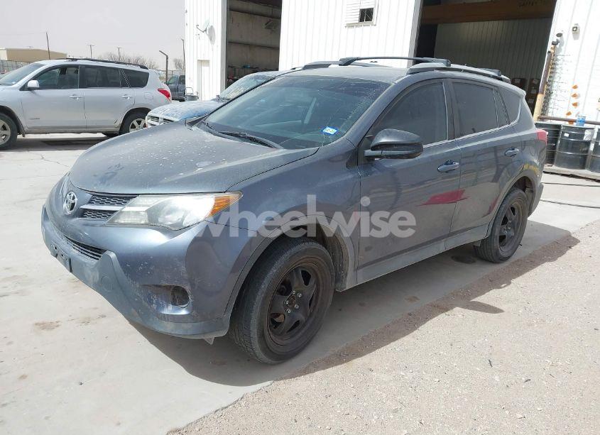 Photo 2 of 2013 Toyota Rav4 LE (VIN 2T3ZFREV8DW071026)