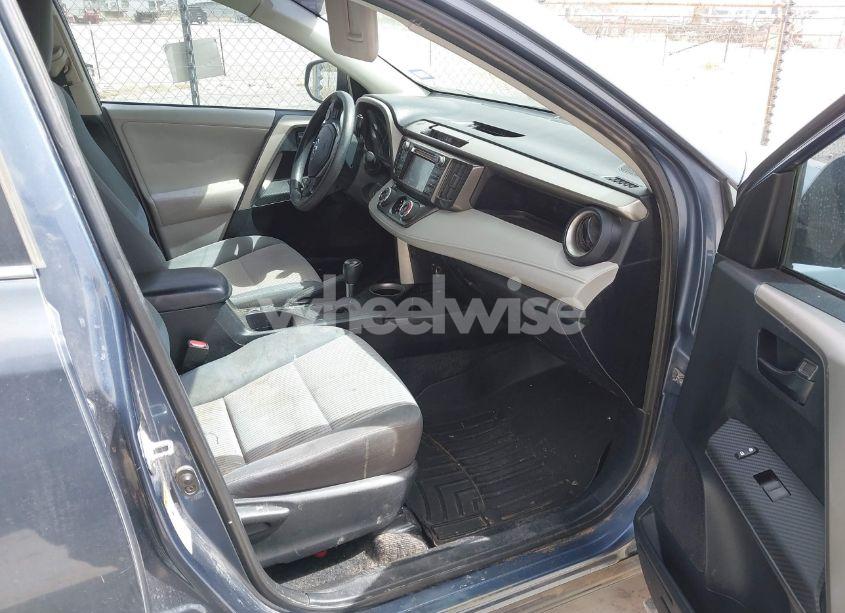 Photo 5 of 2013 Toyota Rav4 LE (VIN 2T3ZFREV8DW071026)