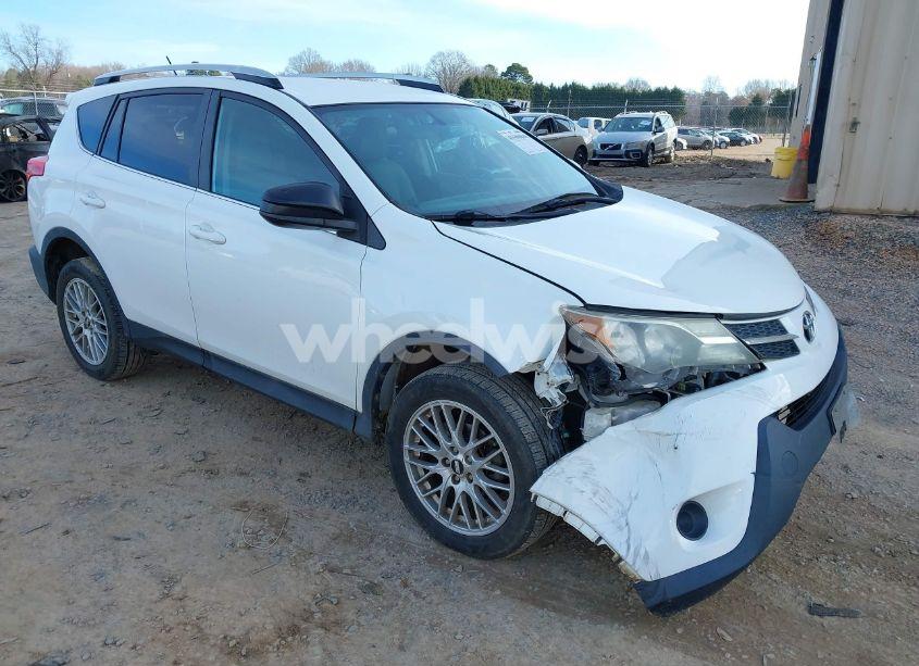 2014 Toyota Rav4 LE (VIN 2T3ZFREV8EW075319) main photo