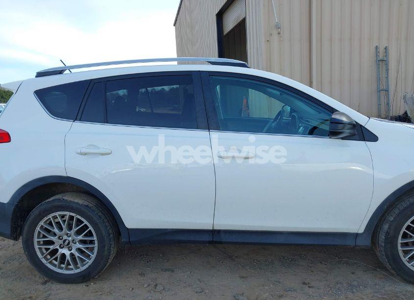 Photo 13 of 2014 Toyota Rav4 LE (VIN 2T3ZFREV8EW075319)