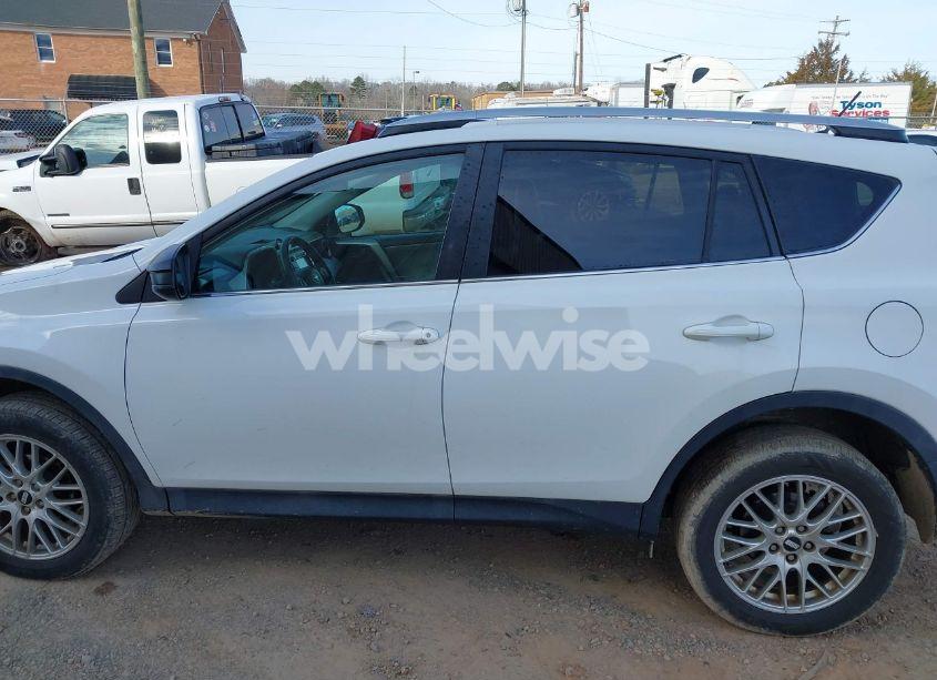 Photo 14 of 2014 Toyota Rav4 LE (VIN 2T3ZFREV8EW075319)