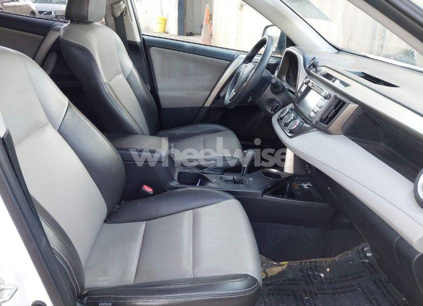 Photo 5 of 2014 Toyota Rav4 LE (VIN 2T3ZFREV8EW075319)