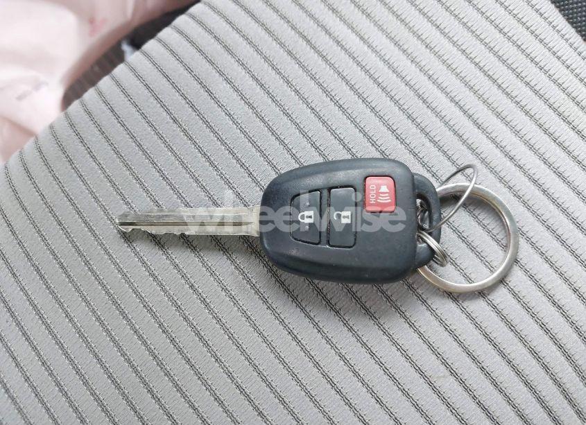 Photo 11 of 2014 Toyota Rav4 LE (VIN 2T3ZFREV8EW100266)