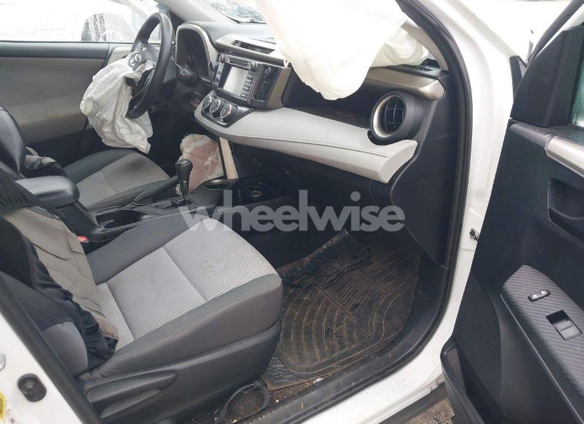 Photo 5 of 2014 Toyota Rav4 LE (VIN 2T3ZFREV8EW100266)