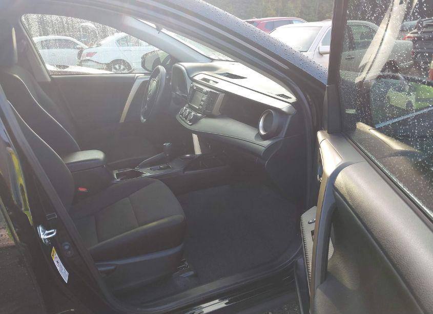 Photo 5 of 2014 Toyota Rav4 LE (VIN 2T3ZFREV8EW114281)