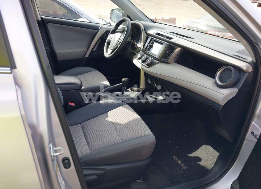 Photo 5 of 2015 Toyota Rav4 LE (VIN 2T3ZFREV8FW173350)