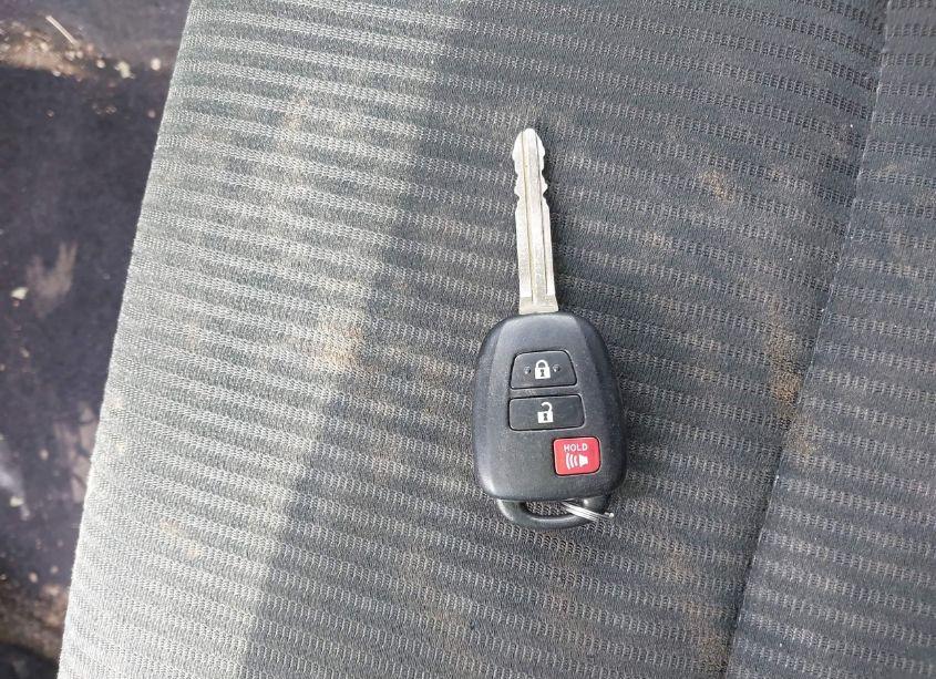 Photo 11 of 2015 Toyota Rav4 LE (VIN 2T3ZFREV8FW196627)