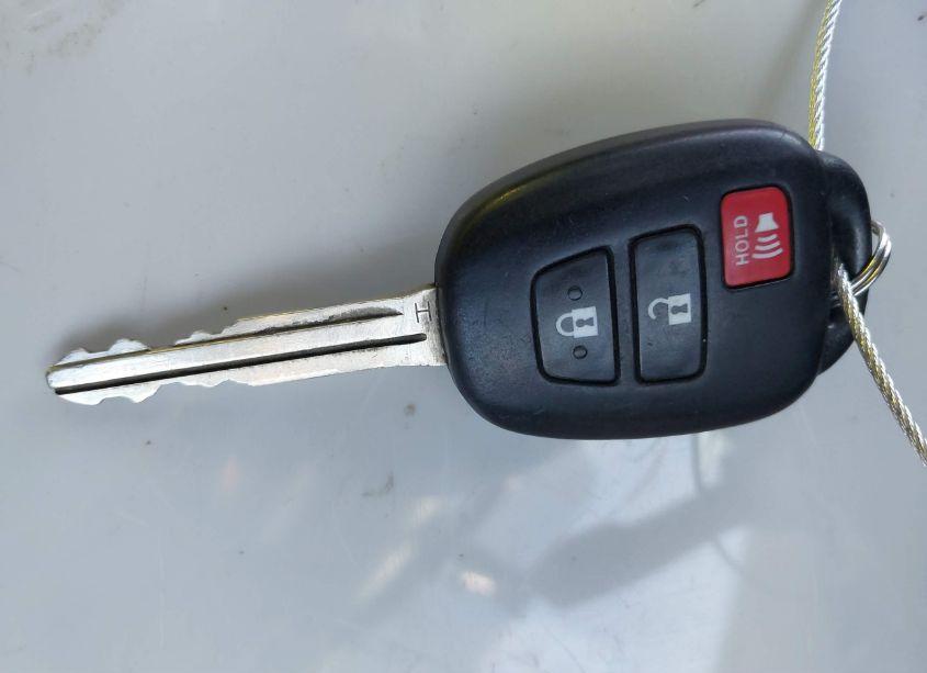 Photo 11 of 2016 Toyota Rav4 LE (VIN 2T3ZFREV8GW256049)