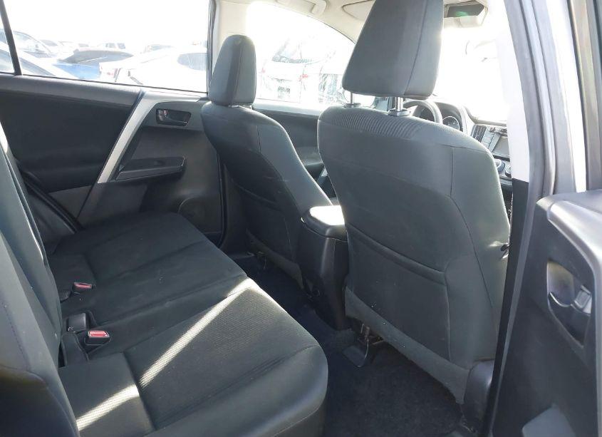 Photo 8 of 2016 Toyota Rav4 LE (VIN 2T3ZFREV8GW256049)