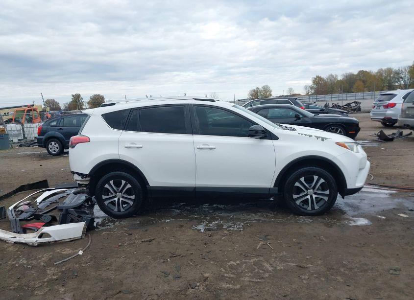 Photo 13 of 2016 Toyota Rav4 LE (VIN 2T3ZFREV8GW291433)