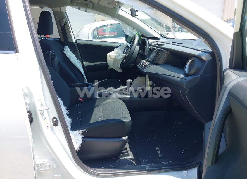 Photo 5 of 2016 Toyota Rav4 LE (VIN 2T3ZFREV8GW294669)