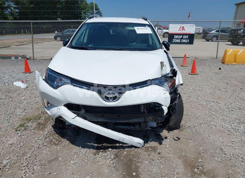 Photo 6 of 2016 Toyota Rav4 LE (VIN 2T3ZFREV8GW294669)