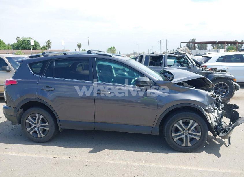 Photo 14 of 2018 Toyota Rav4 LE (VIN 2T3ZFREV8JW431133)