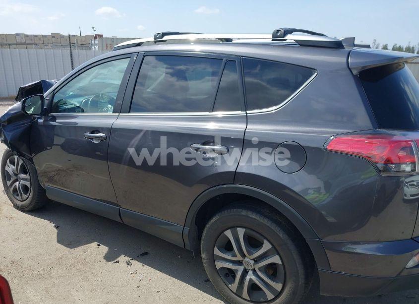 Photo 15 of 2018 Toyota Rav4 LE (VIN 2T3ZFREV8JW431133)