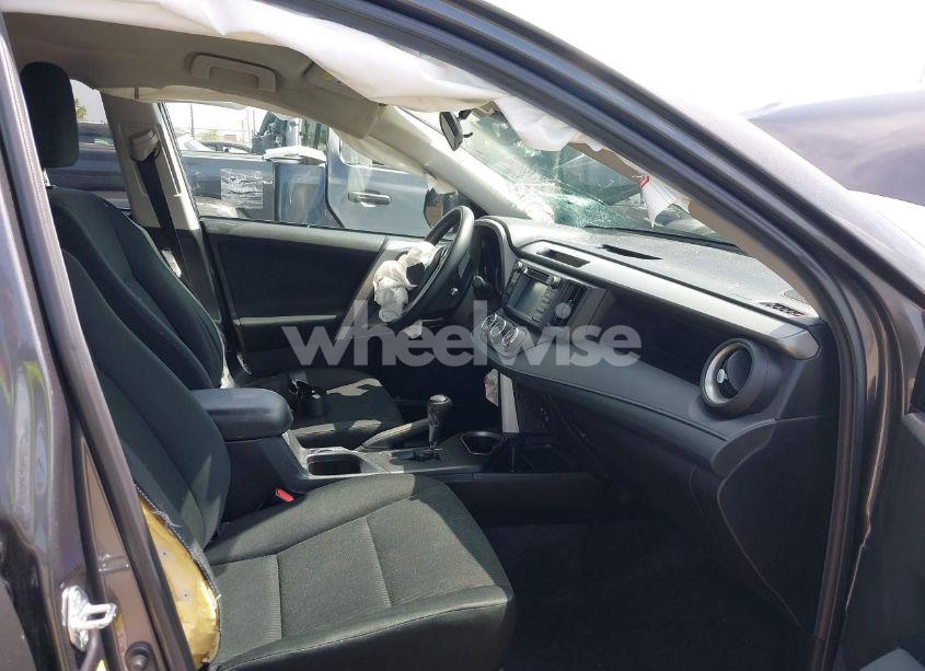 Photo 5 of 2018 Toyota Rav4 LE (VIN 2T3ZFREV8JW431133)